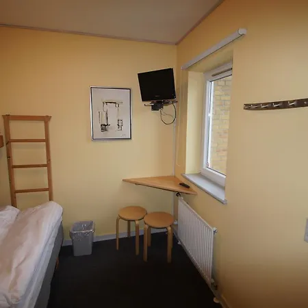Dansleep Padborg Hostel *